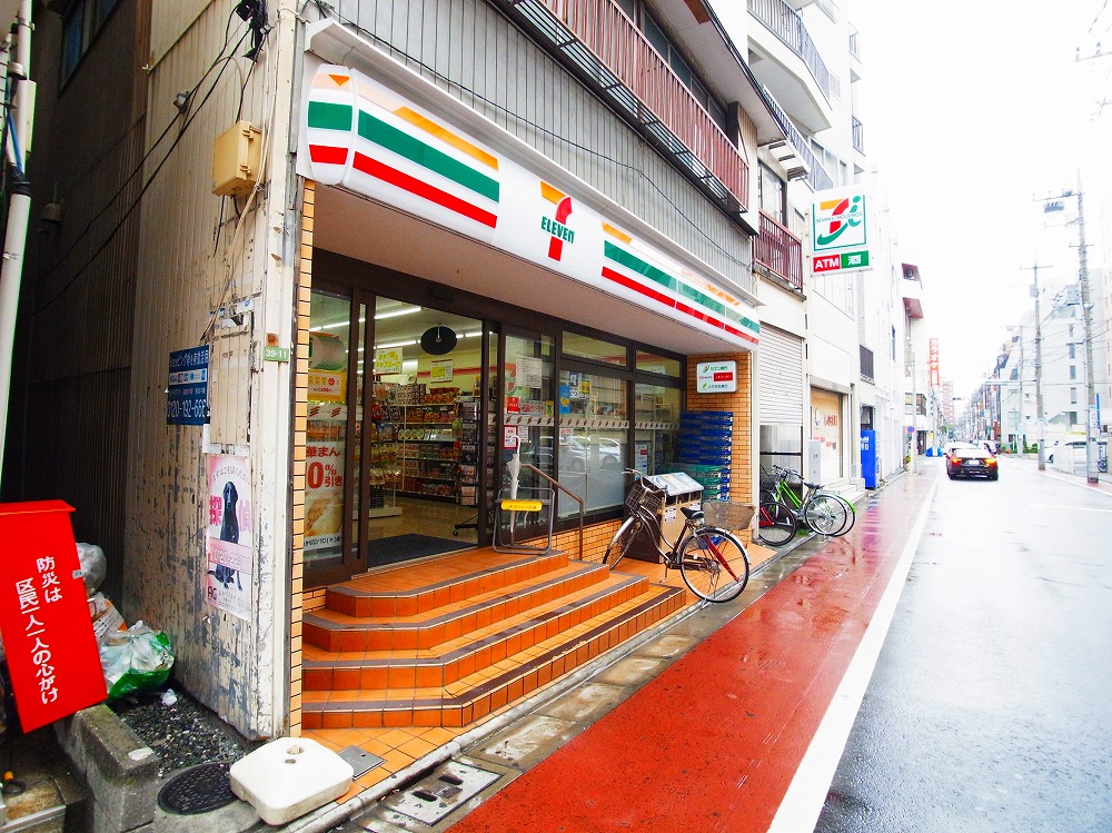 コンビニ　セブンイレブン 綾瀬駅西口店（コンビニ）まで353m