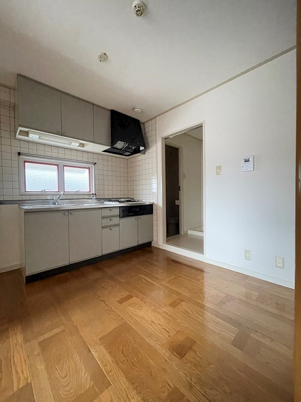 居室・リビング　こちらの居間で趣味の時間をお楽しみください