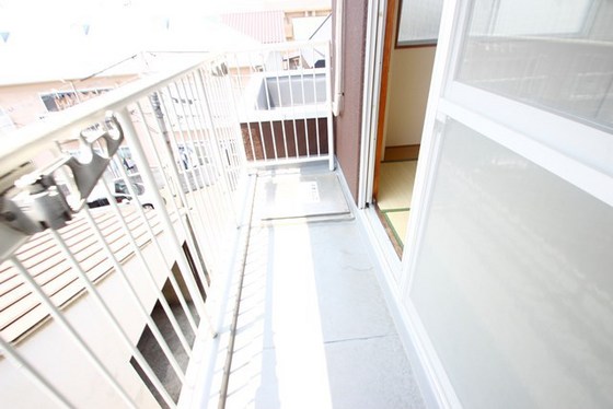 バルコニー　※別号室の写真です。