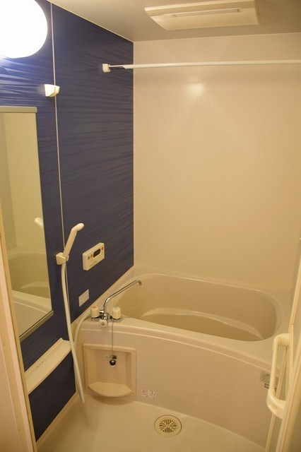 バス・シャワールーム　バス