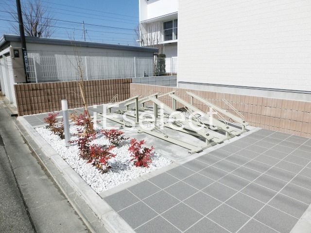 駐車場　駐輪スペース。