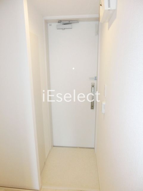 玄関　玄関にはシューズボックスもあります。