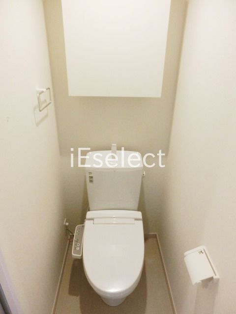 トイレ　ウォシュレット付のトイレ。