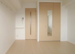 居室・リビング　リビング　ネット無料　別号室参考写真