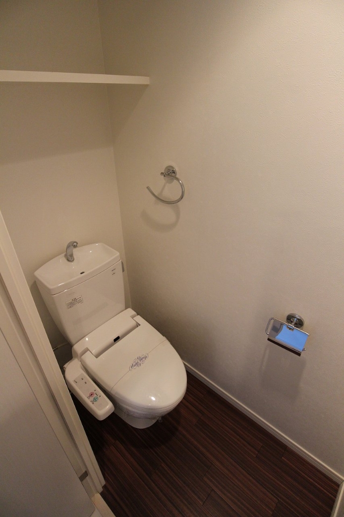 トイレ　トイレ　別号室参考写真