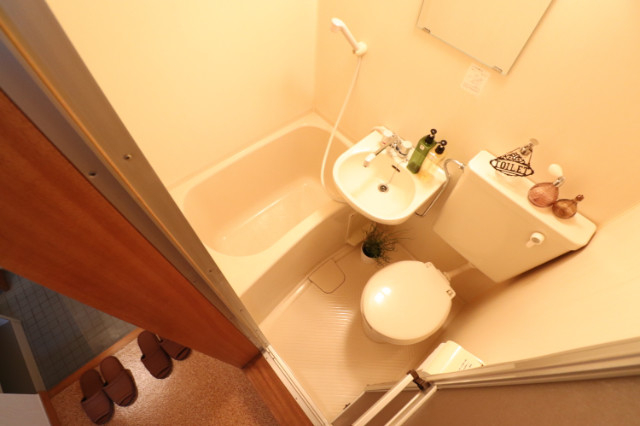 バス・シャワールーム