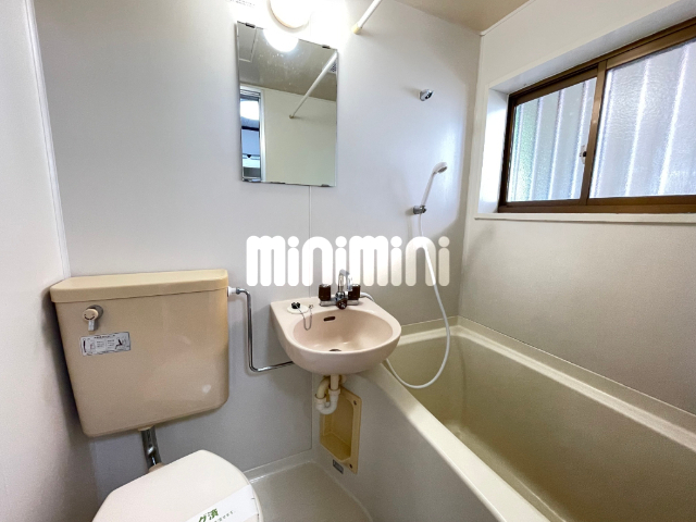 バス・シャワールーム　※別号室の写真です。