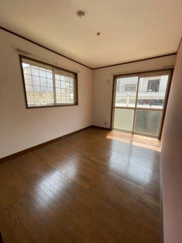 居室・リビング　洋室２