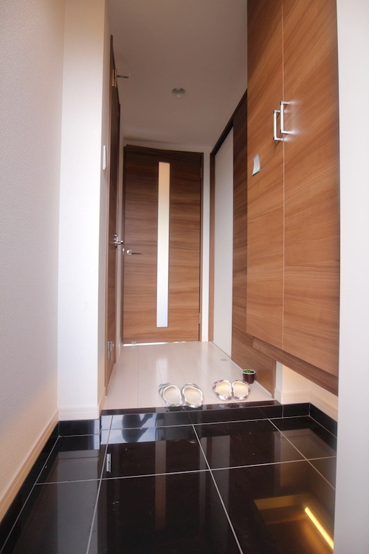 玄関　玄関　※別号室参考写真