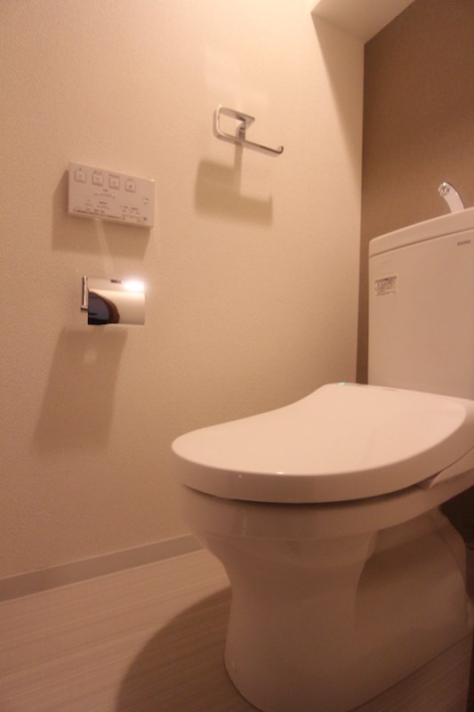 トイレ　トイレ　※別号室参考写真