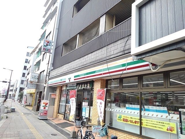 コンビニ　セブンイレブン（コンビニ）まで350m