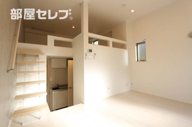 居室・リビング　同型モデル