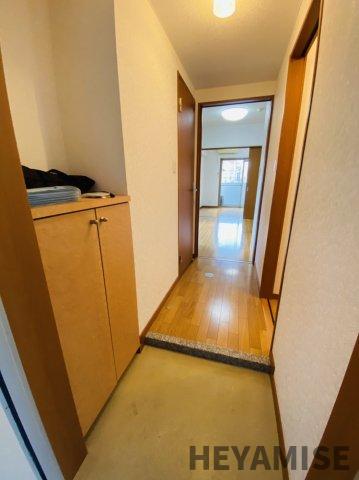 玄関　※同間取りの別の階のお部屋の画像です※