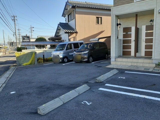 駐車場　駐車スペースもあります
