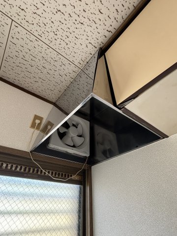 玄関　洗濯機置き場と玄関です♪