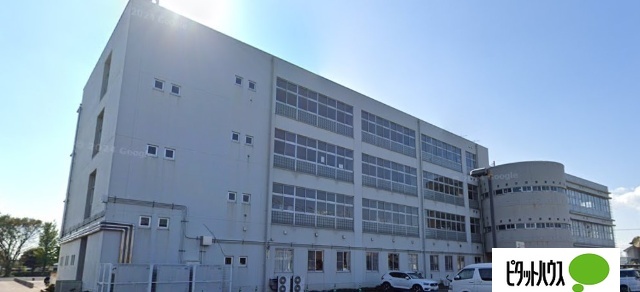 中学校　館林市立第二中学校（中学校）まで626m