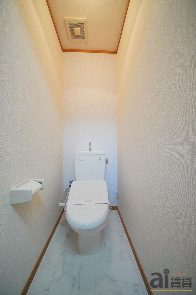 トイレ　※同仕様写真です