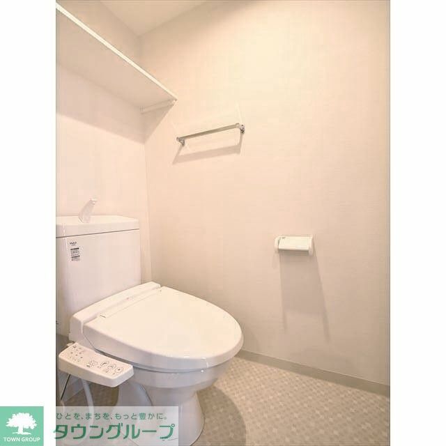 トイレ　清潔な温水シャワートイレ