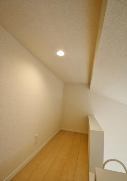 収納　ロフト　普段使わない荷物などをおけます