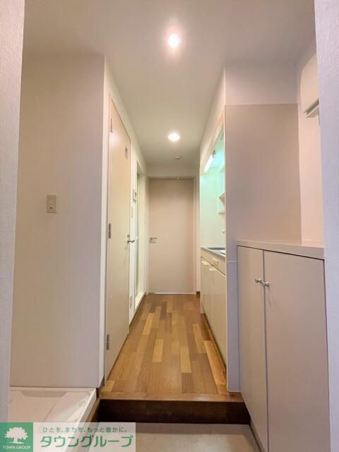 玄関　お部屋探しは株式会社　タウンハウジング　までお気軽にお問合…