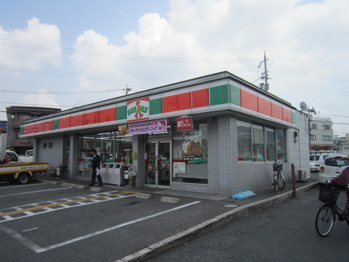 コンビニ　サンクス（コンビニ）まで70m