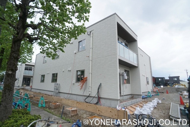 建物外観　建築中