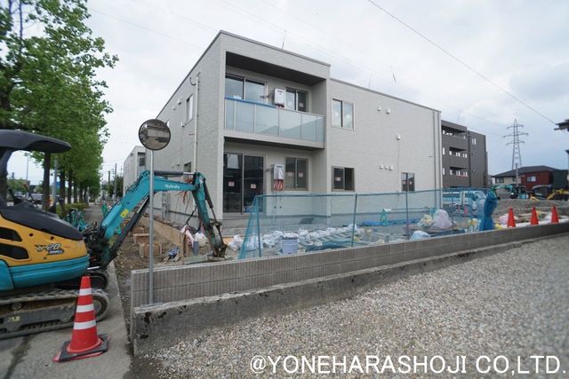 建物外観　建築中