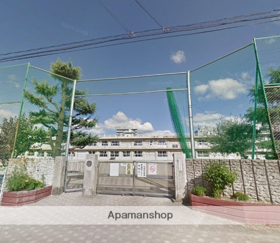 小学校　霞小学校（小学校）まで586m