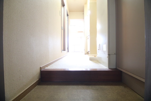 玄関　※写真は別室の参考です。現況優先※