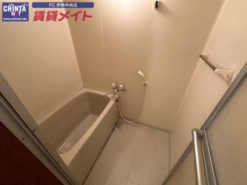 バス・シャワールーム　同型参考写真