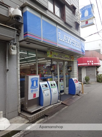 コンビニ　ローソンストア１００（コンビニ）まで310m