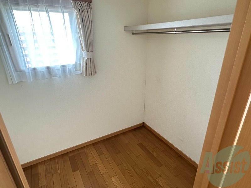 収納　収納スペースです。お洋服やお荷物はこちらへ。