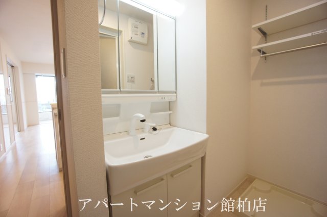 洗面設備　同施工会社、同型タイプです