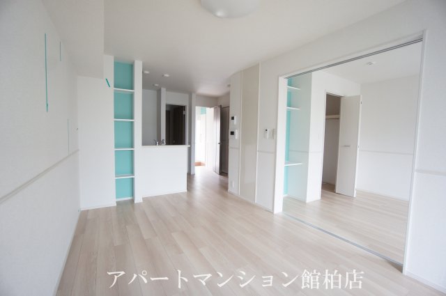 居室・リビング　同施工会社、同型タイプです
