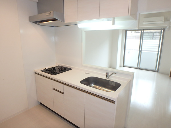 キッチン　退去前の為別のお部屋です。