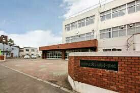 小学校　札幌市立宮の森小学校（小学校）まで445m