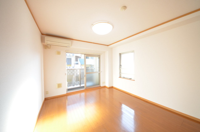 その他部屋・スペース　～角部屋２面採光で明るいお部屋っ～