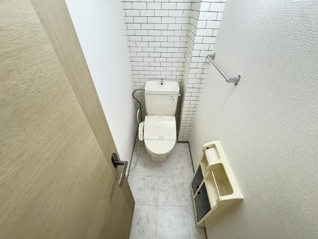 トイレ　同物件別室のイメージ写真を掲載しています