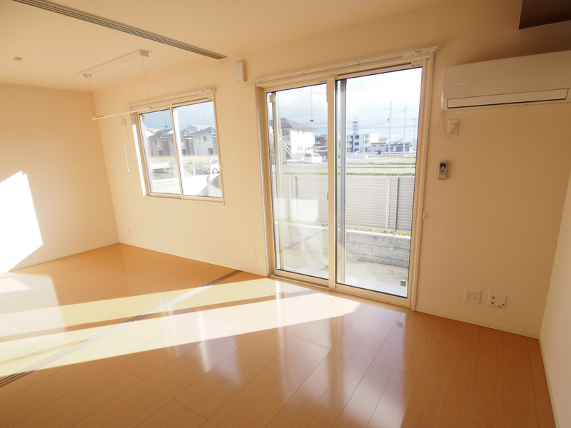 居室・リビング　同タイプお部屋写真