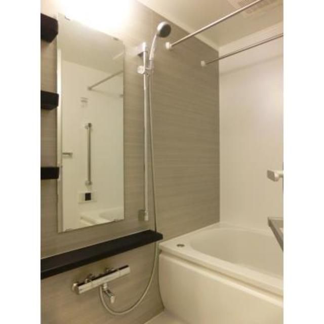 バス・シャワールーム　※写真は同タイプ住戸です。