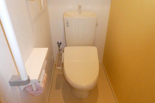 トイレ　ウォシュレット