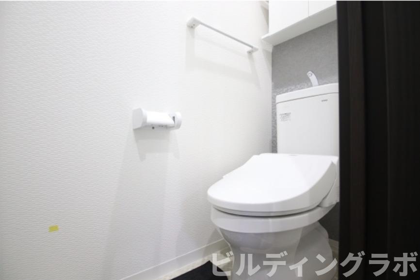 トイレ　別号室参考画像です。