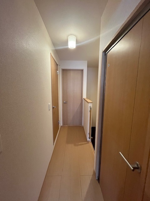 その他　廊下も広い!