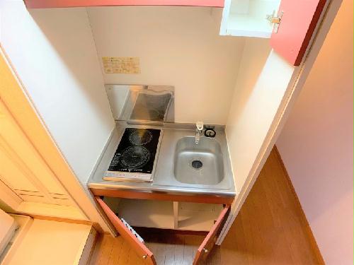キッチン　設備・仕様は号室により異なる為、現況を優先致します。