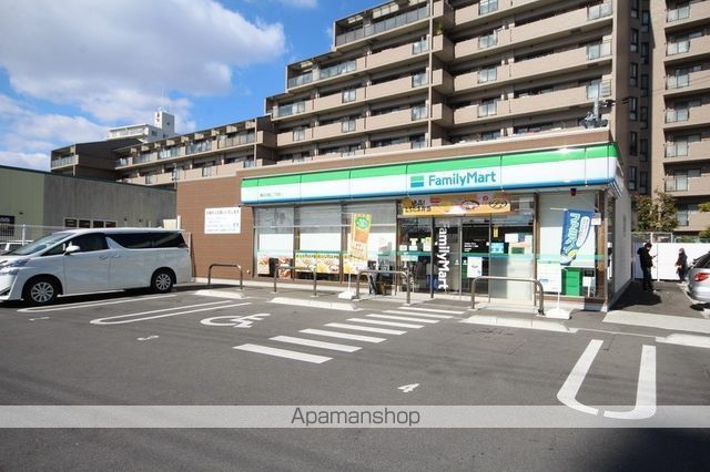 コンビニ　ファミリーマート豊中少路店（コンビニ）まで244m
