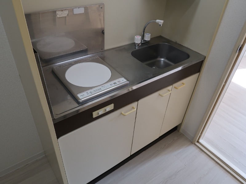 キッチン　※別部屋写真参照