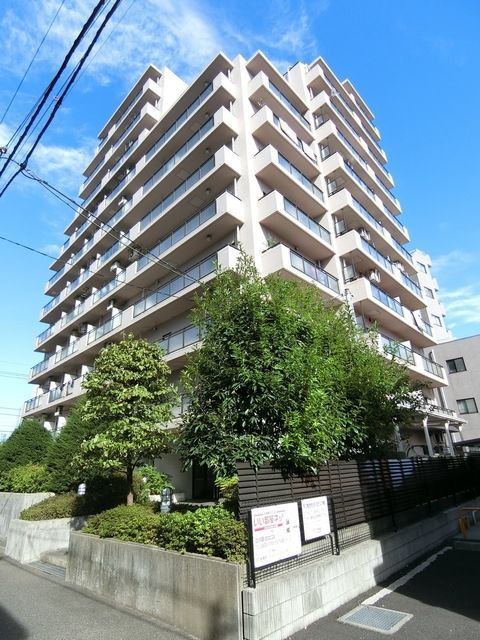 建物外観　☆１１階建ての建物です☆