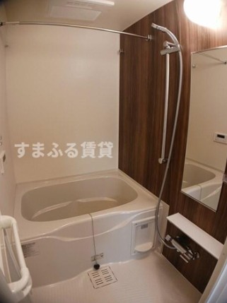 バス・シャワールーム　同仕様　同施工会社　風呂