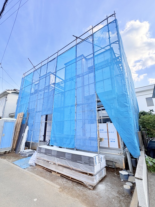 建物外観　建築中