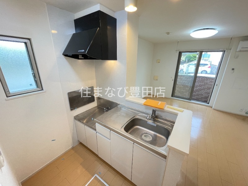 キッチン　同型別部屋写真